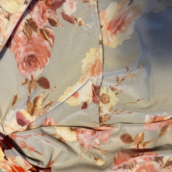 👚(bundle 4 items w/👚for $16) Sundress - Picture 8 of 8